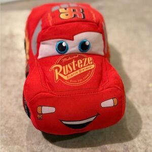 Lightning McQueen plush talking car. New!